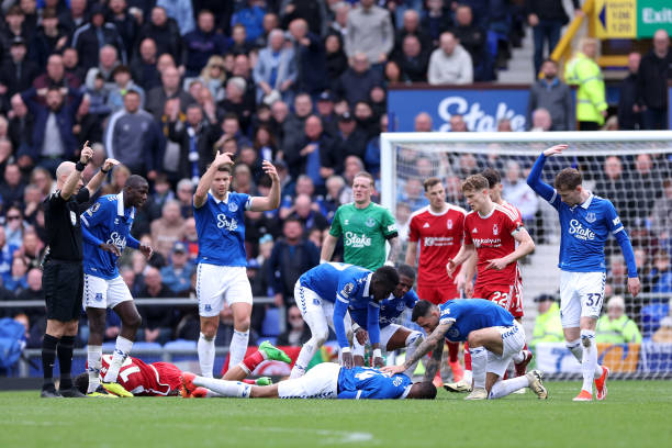 獻了一場場 獻了一場場